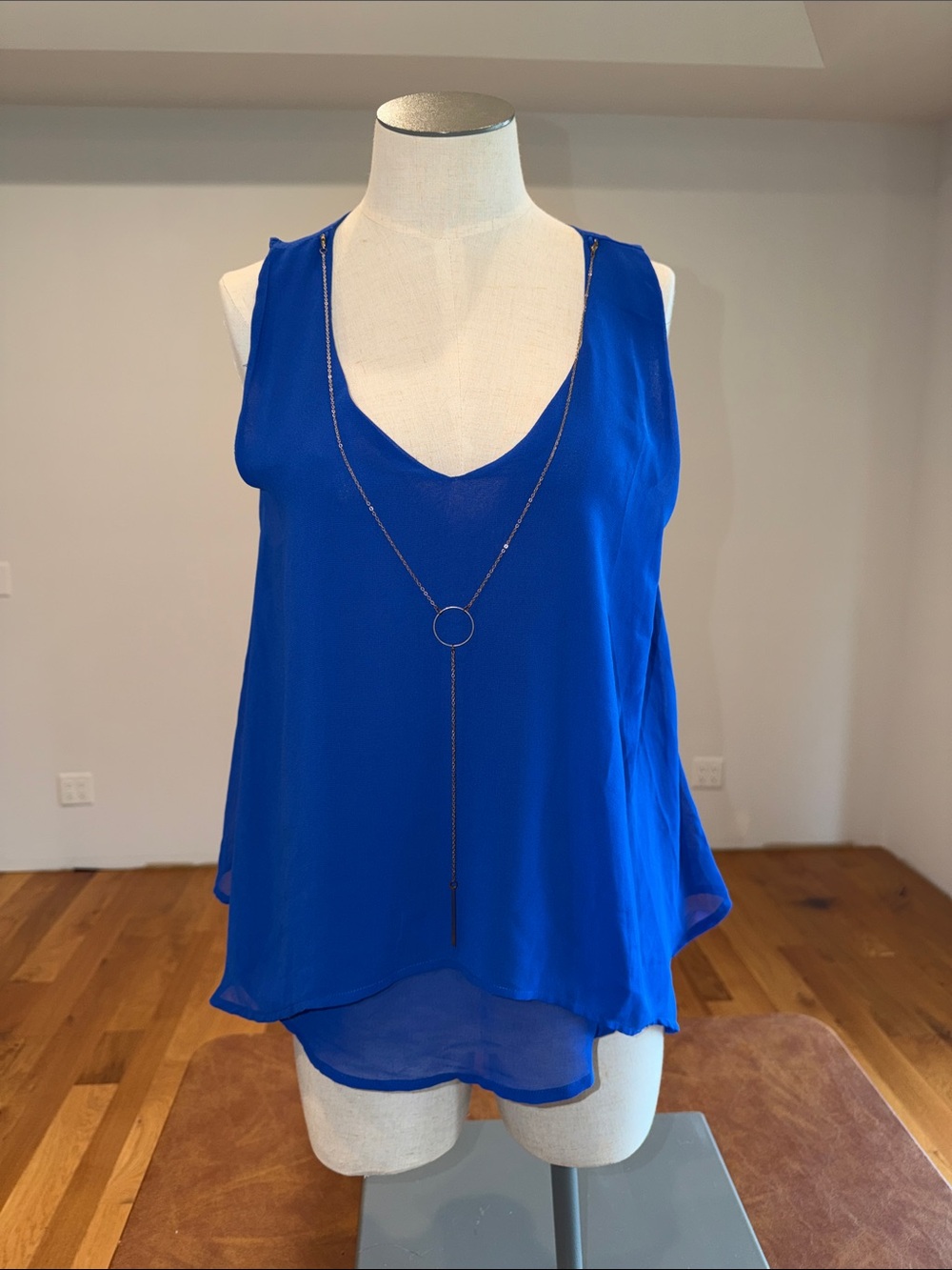 Blue Sleeveless V-Neck Women's Top